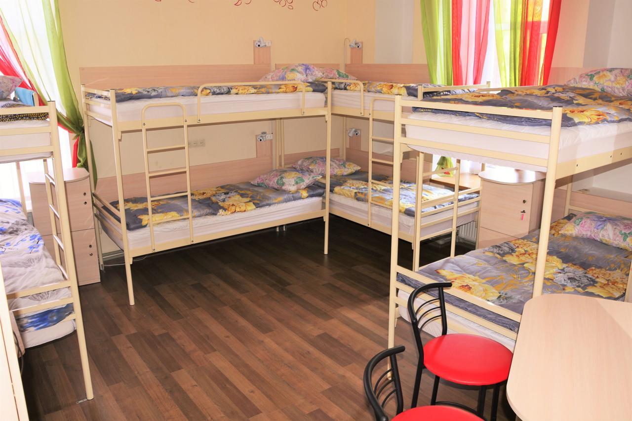 Vishnya Hostel Dnipro Exterior foto