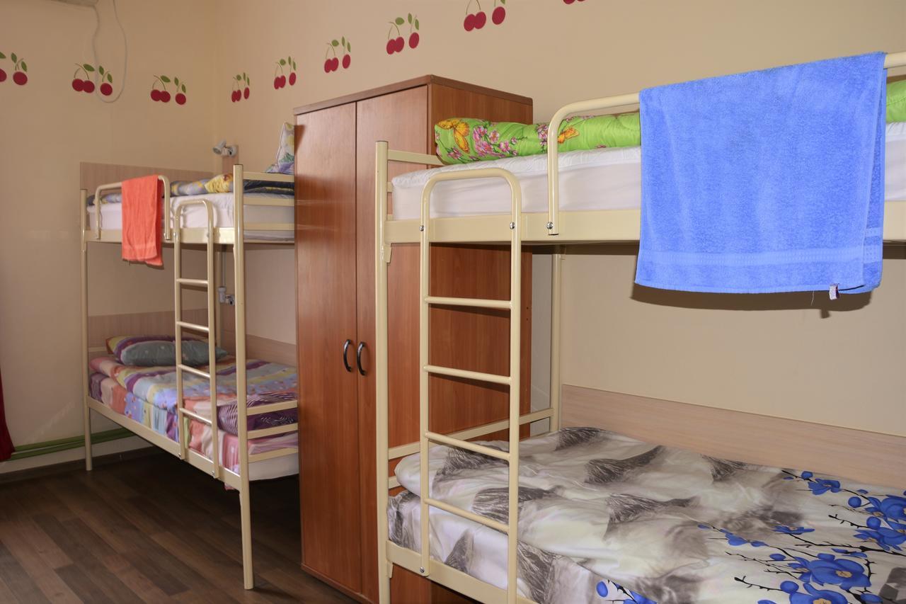 Vishnya Hostel Dnipro Exterior foto